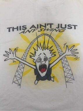 Vintage Y2K Paramount Canada’s Wonderland “Cry Babies Don’t Fly” tee